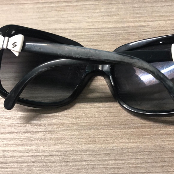 Chanel glasses - Picture 7 of 8